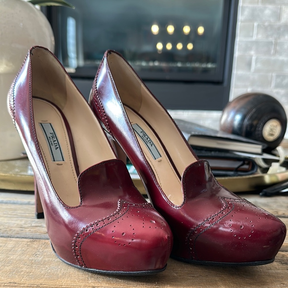 Prada Red High Heel Pumps with Stiletto 38.5